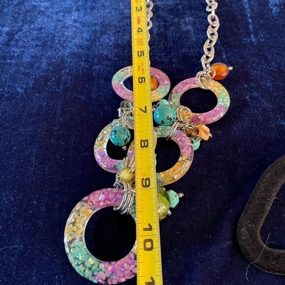 Sturdy colorful spring necklace - Picture 16 of 16